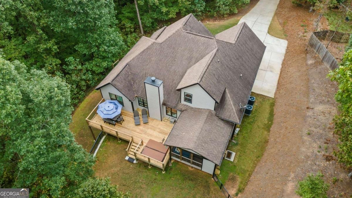 132 Amberleigh Drive White - 25