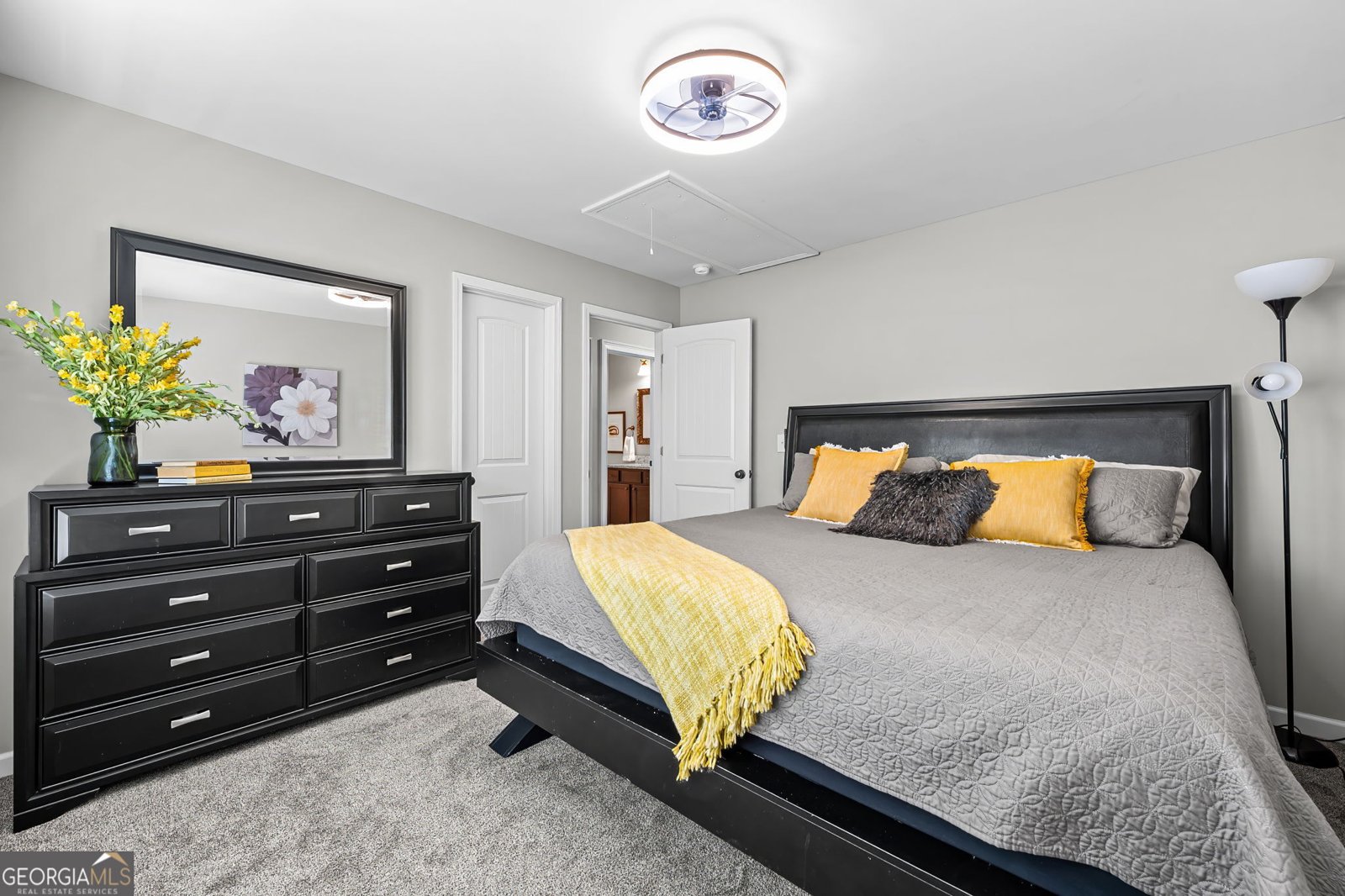 132 Amberleigh Drive White - 38