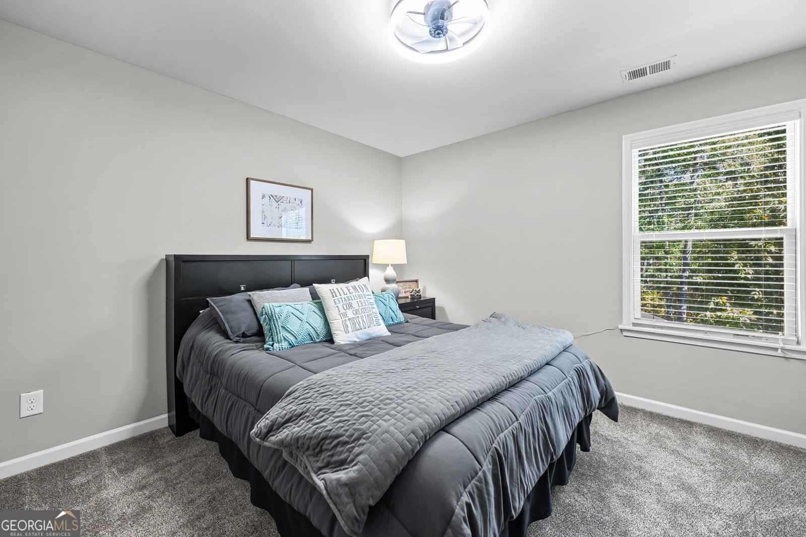 132 Amberleigh Drive White - 42