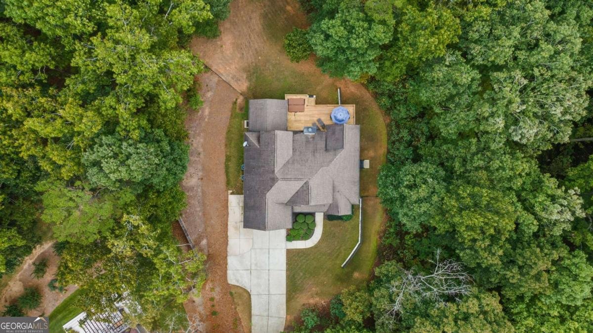 132 Amberleigh Drive White - 7