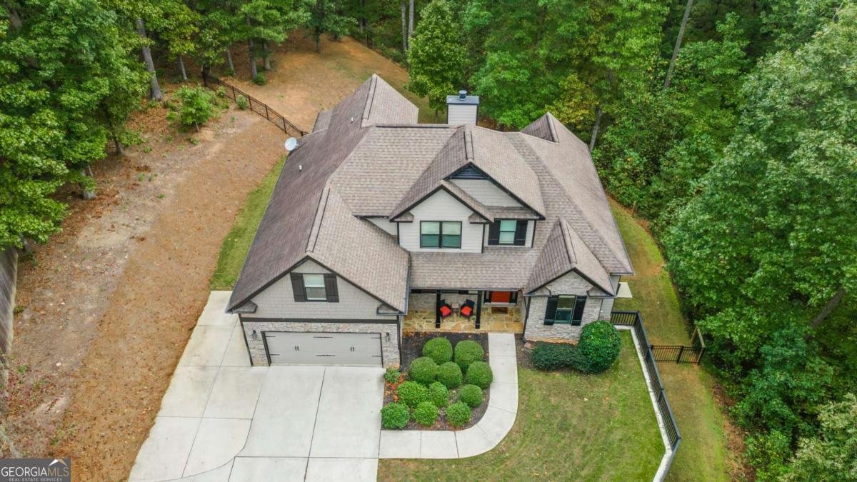 132 Amberleigh Drive White - 8