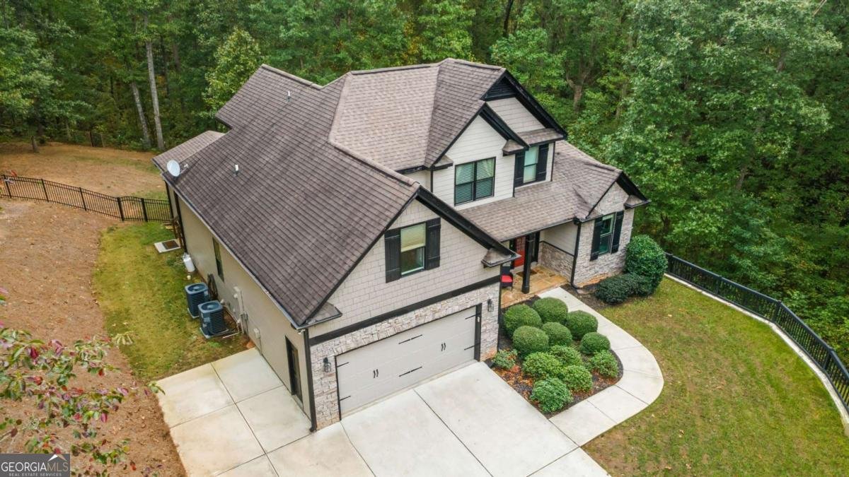 132 Amberleigh Drive White - 9