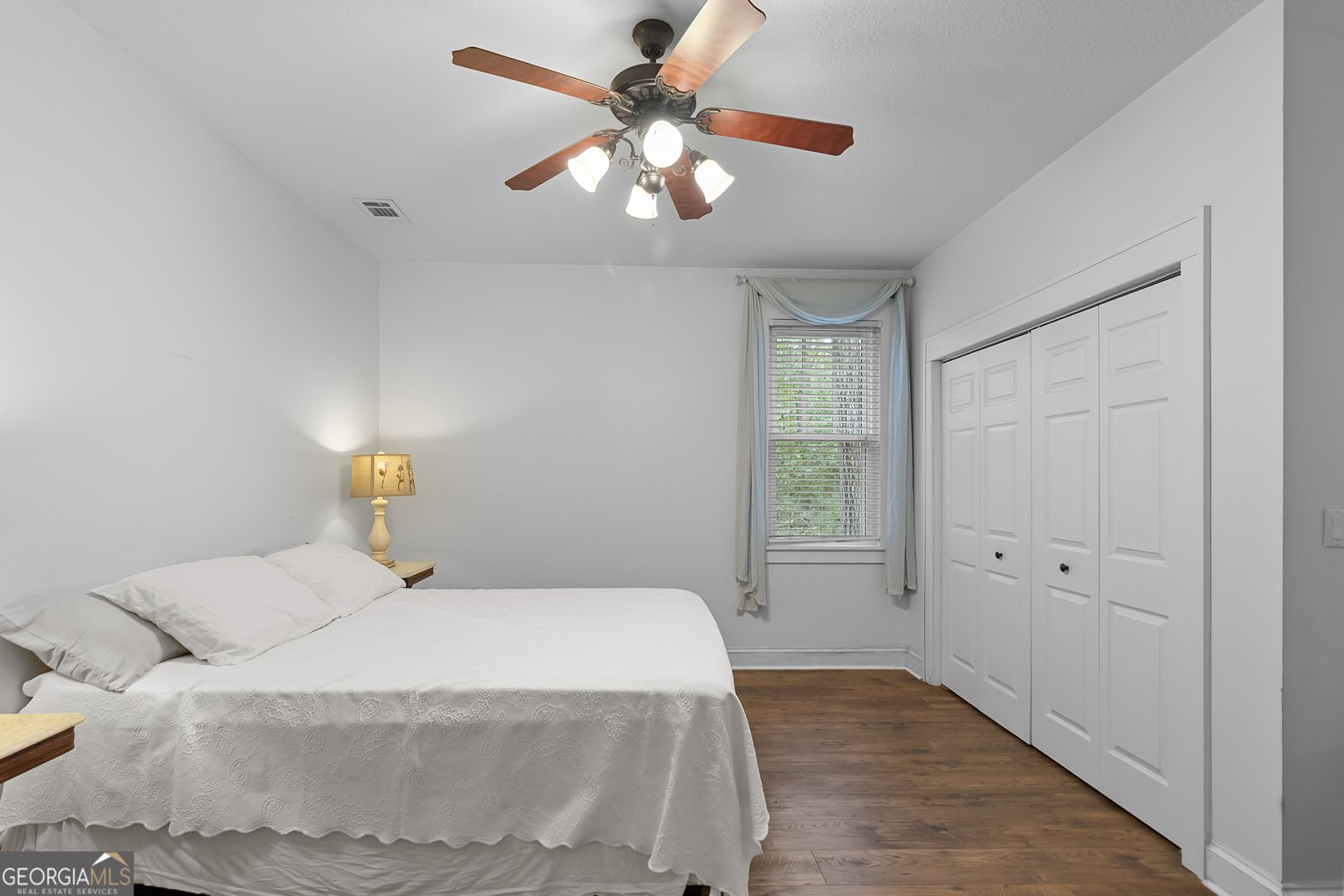 437 Kings Road Midway - 18