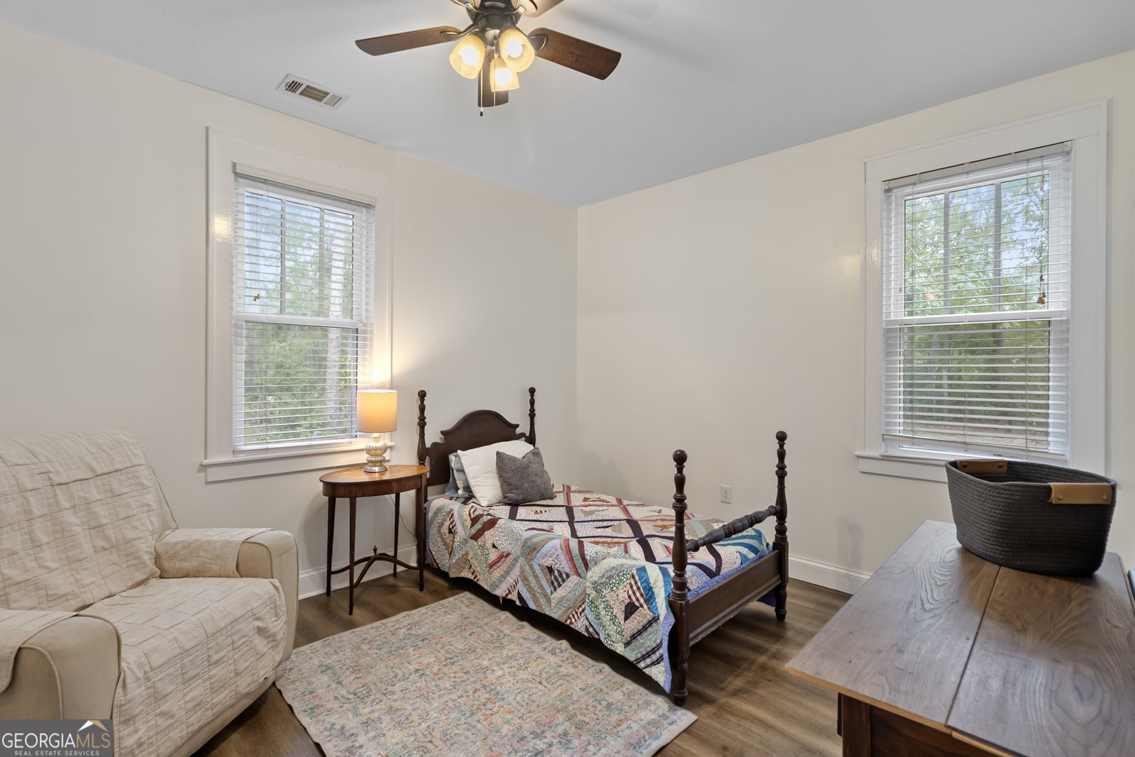 437 Kings Road Midway - 22