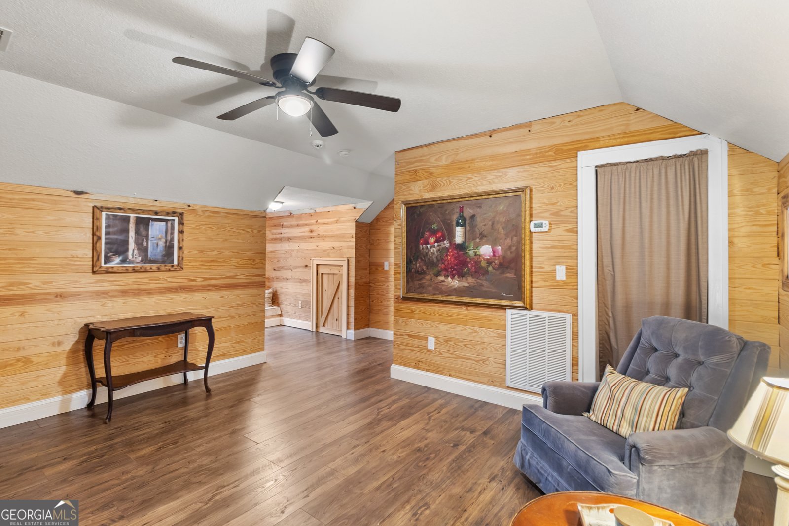 437 Kings Road Midway - 32