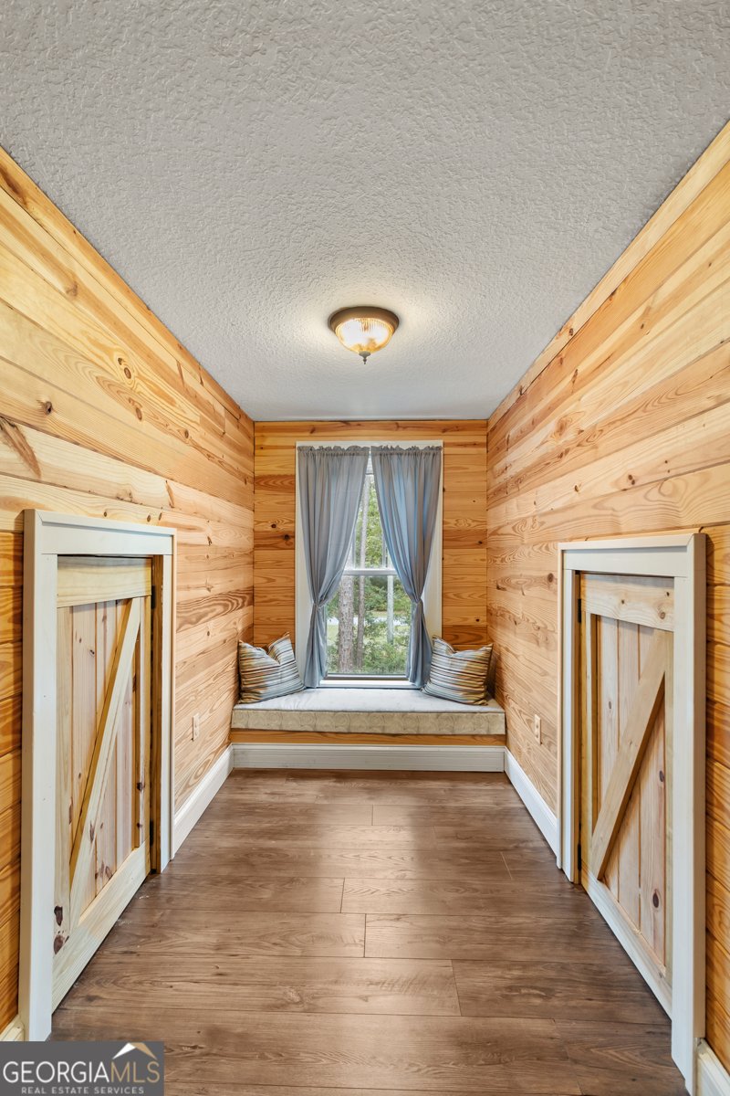 437 Kings Road Midway - 33