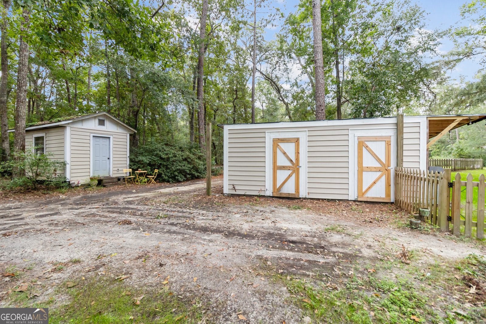 437 Kings Road Midway - 42