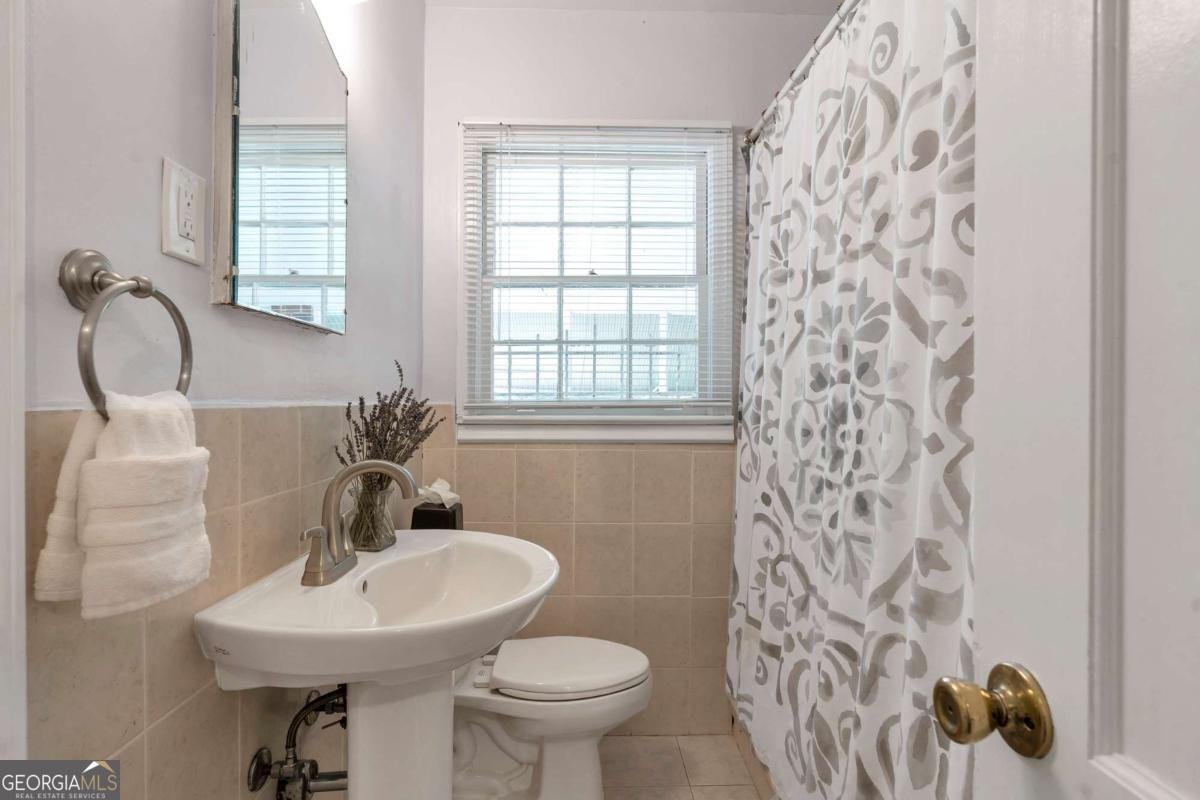 1766 Brewer Boulevard Atlanta - 9