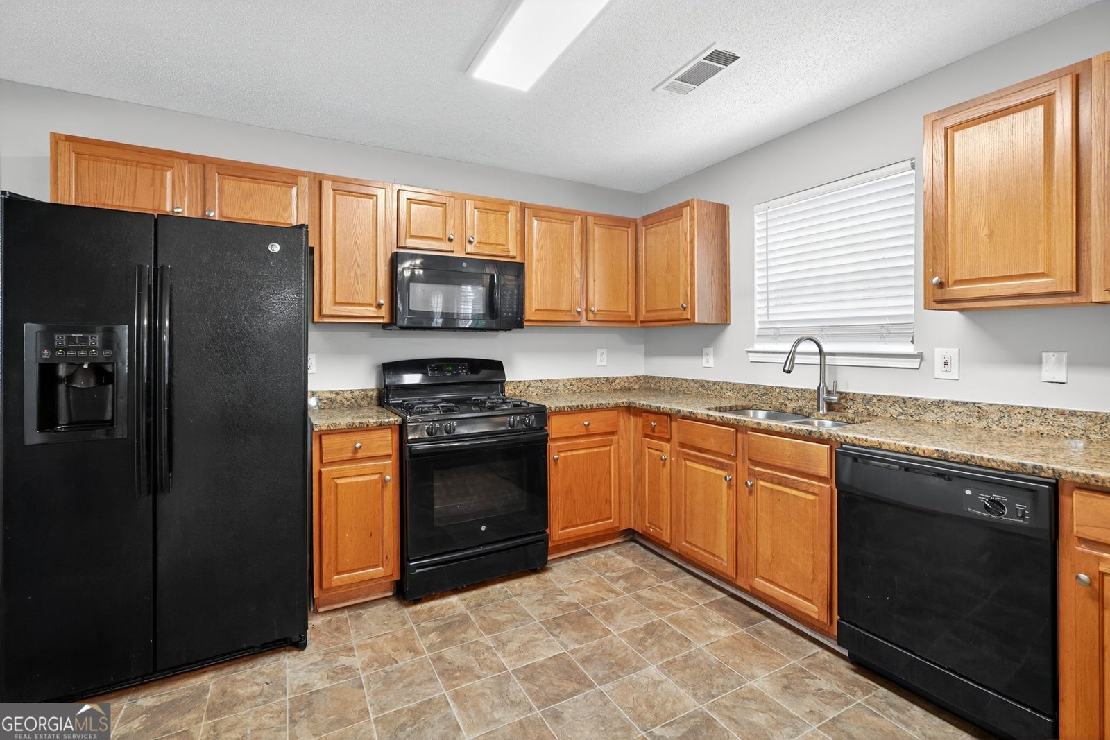 1324 Sandlewood Court Lithonia - 19