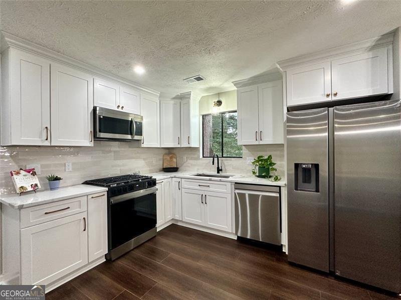 8198 Winewood Court Riverdale - 4