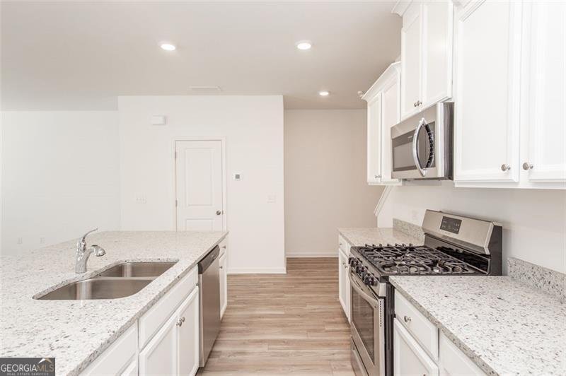 2861 THAMES WILLOW Way Suwanee - 13