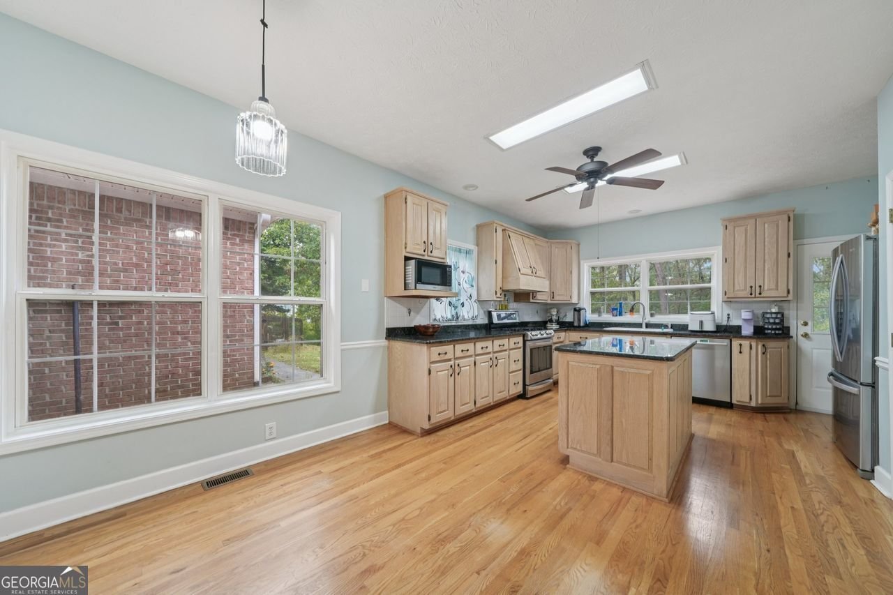 790 BLACKBERRY Trail Lawrenceville - 10