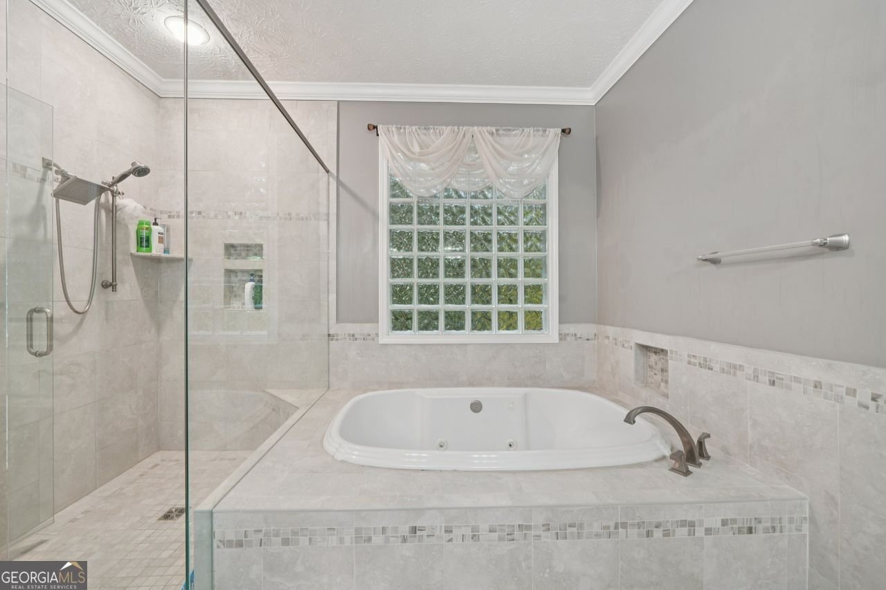 790 BLACKBERRY Trail Lawrenceville - 19