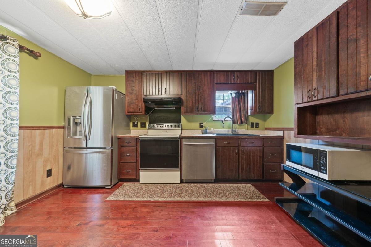1110 Woodland Lane Woodville - 11