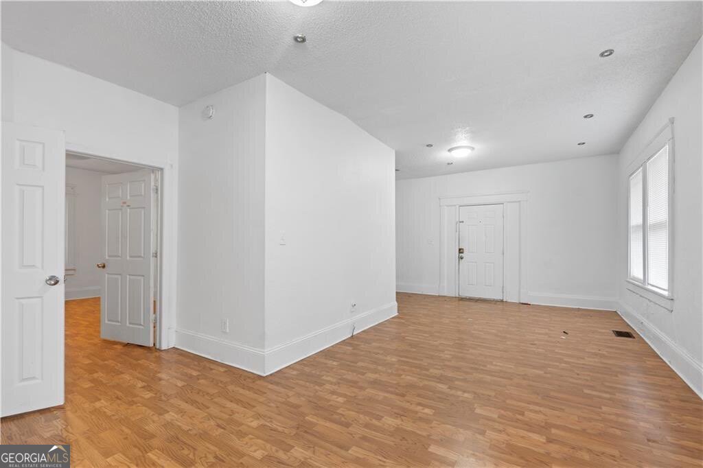 947 White Street Atlanta - 12