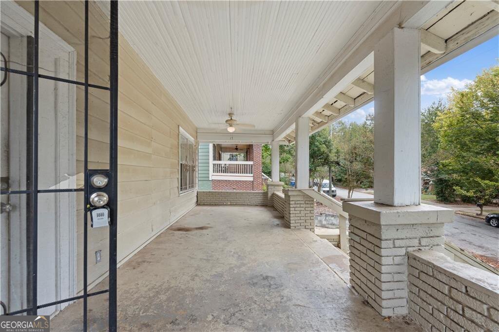 947 White Street Atlanta - 4