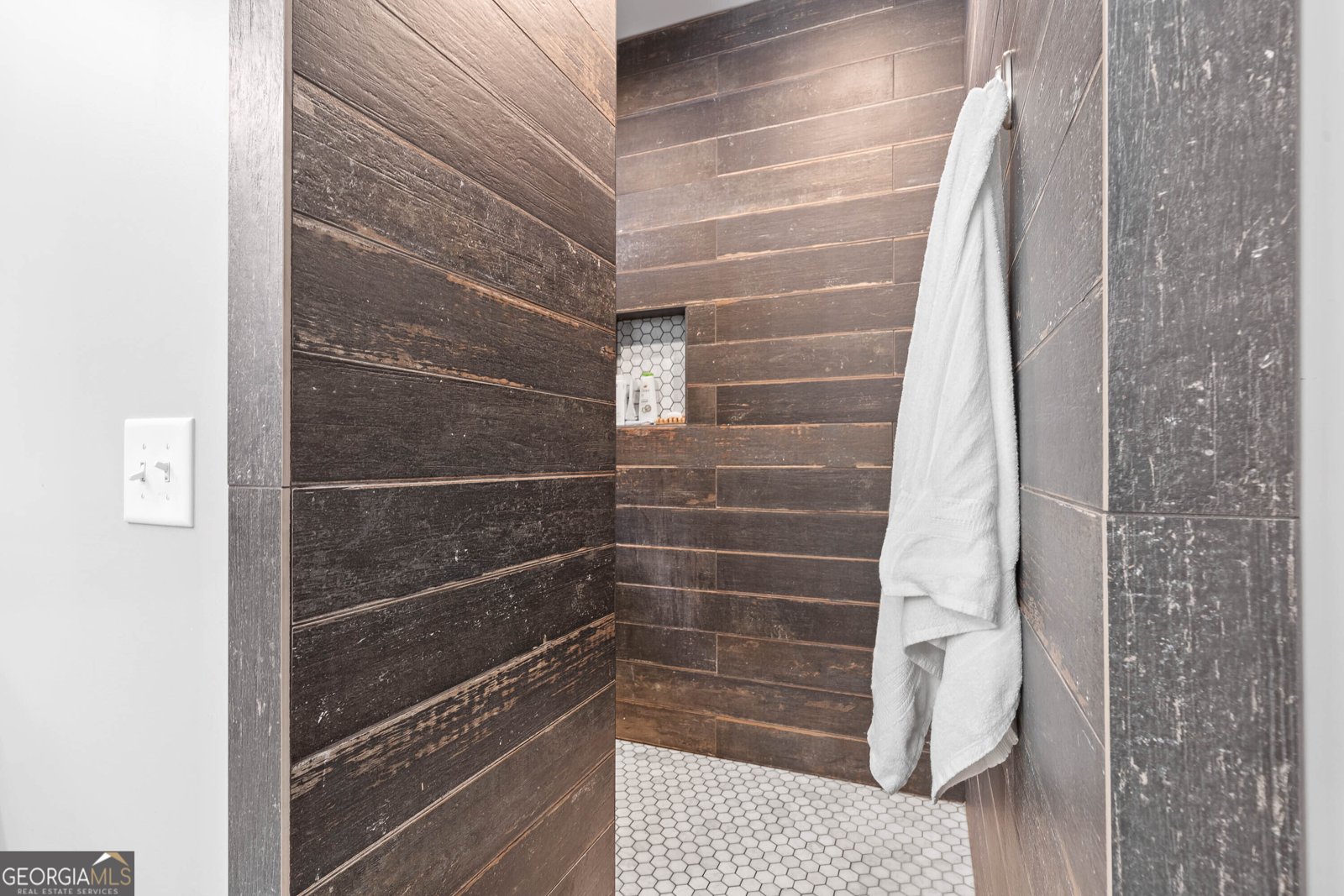 332 Hickory Lane Gray - 28