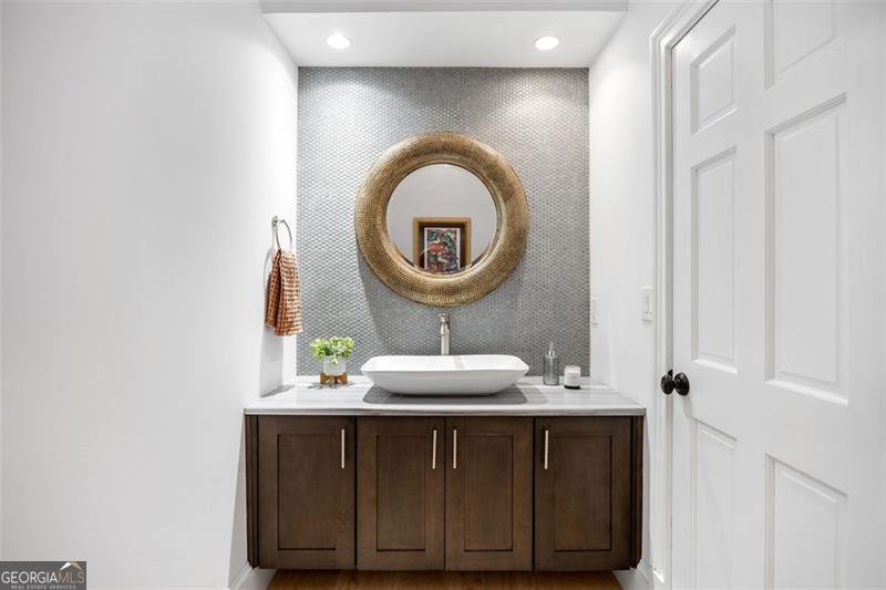 1097 BONVIEW Lane Atlanta - 21