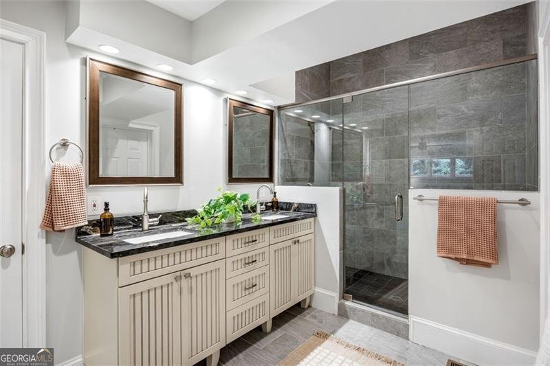 1097 BONVIEW Lane Atlanta - 27