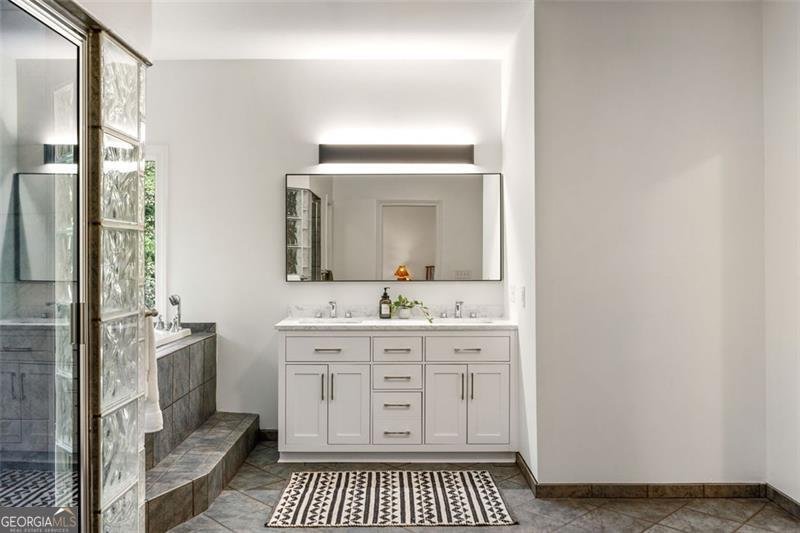 1097 BONVIEW Lane Atlanta - 35