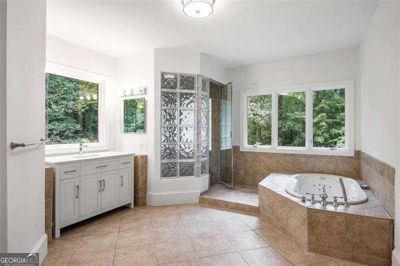 1097 BONVIEW Lane Atlanta - 40