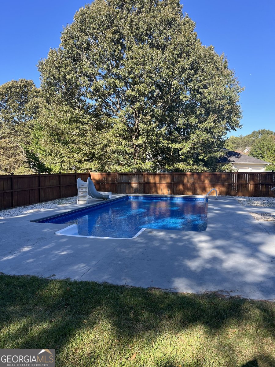 3904 Laurel Crest Drive Snellville - 72