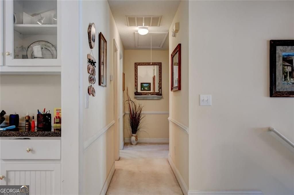 54 Greatwood Drive White - 13