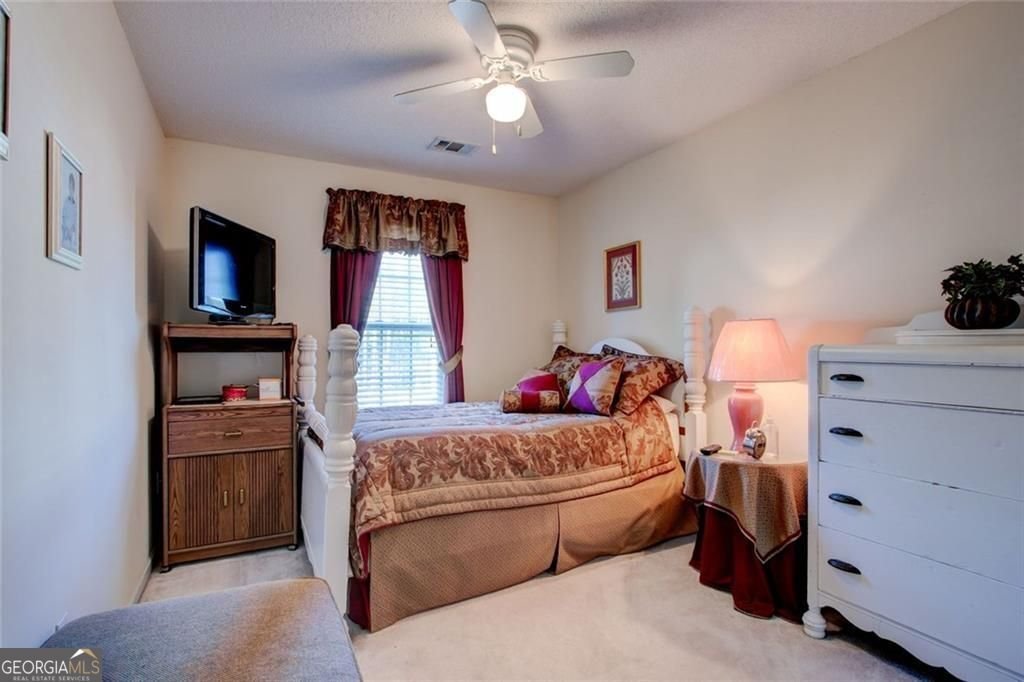 54 Greatwood Drive White - 15