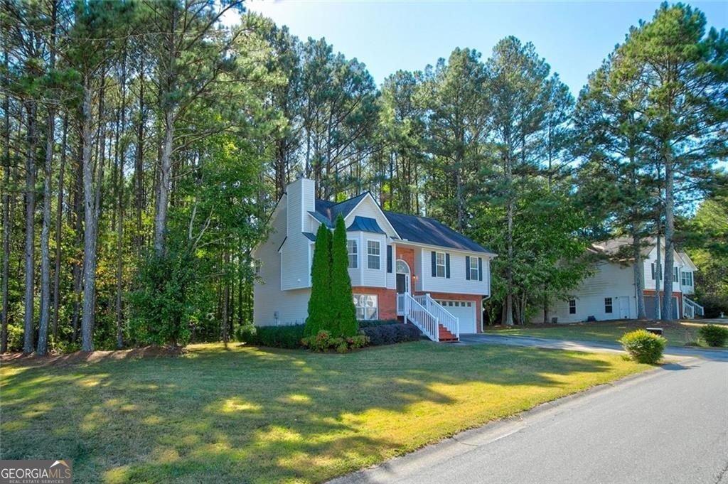 54 Greatwood Drive White - 2