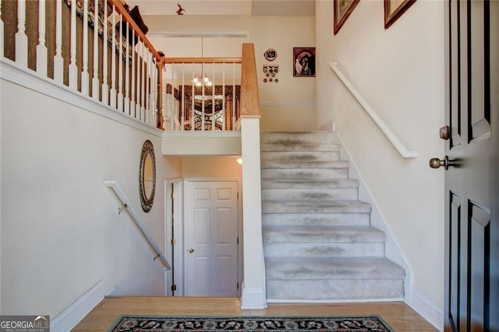 54 Greatwood Drive White - 6