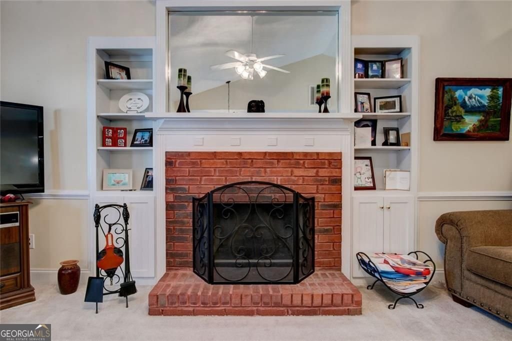 54 Greatwood Drive White - 8