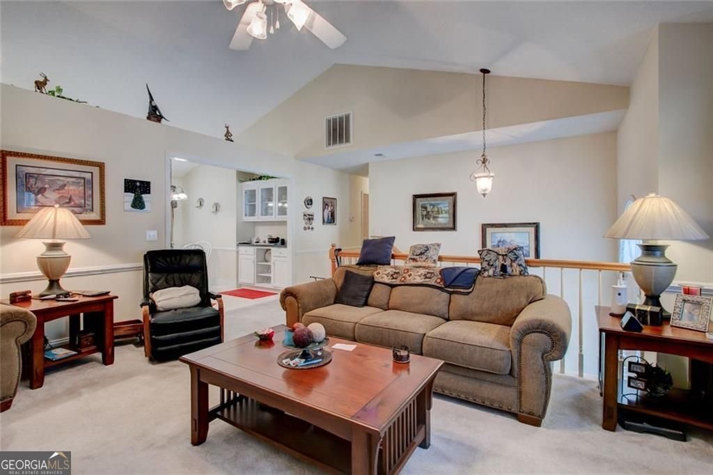 54 Greatwood Drive White - 9