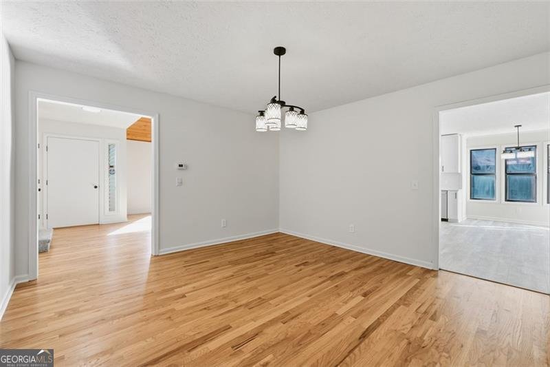 2161 DEEP WOODS Way Marietta - 8