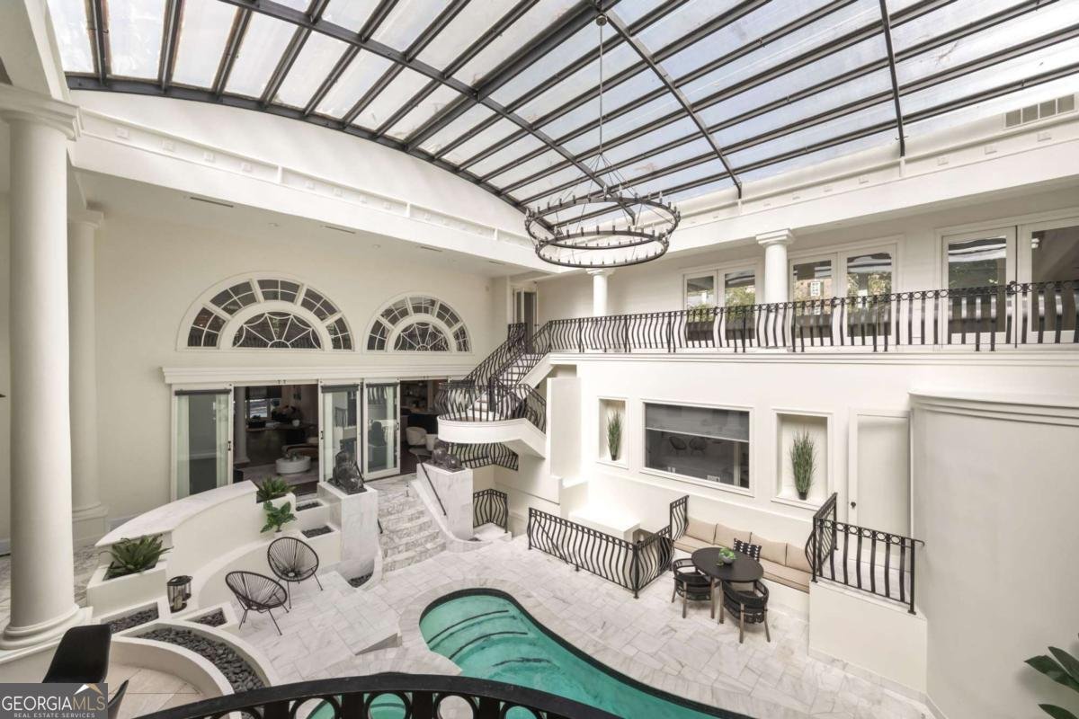 3511 Roxboro Road Atlanta - 60