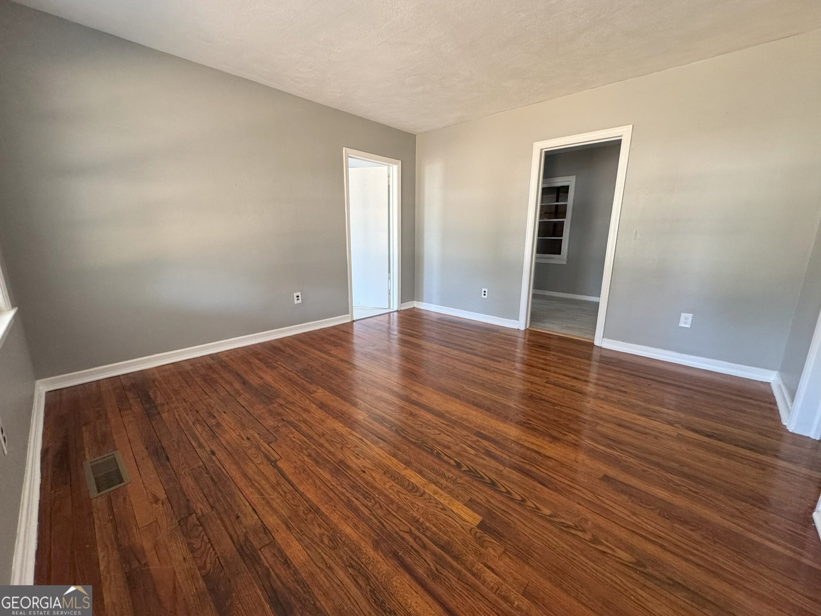 1906 Whitney Avenue Albany - 3