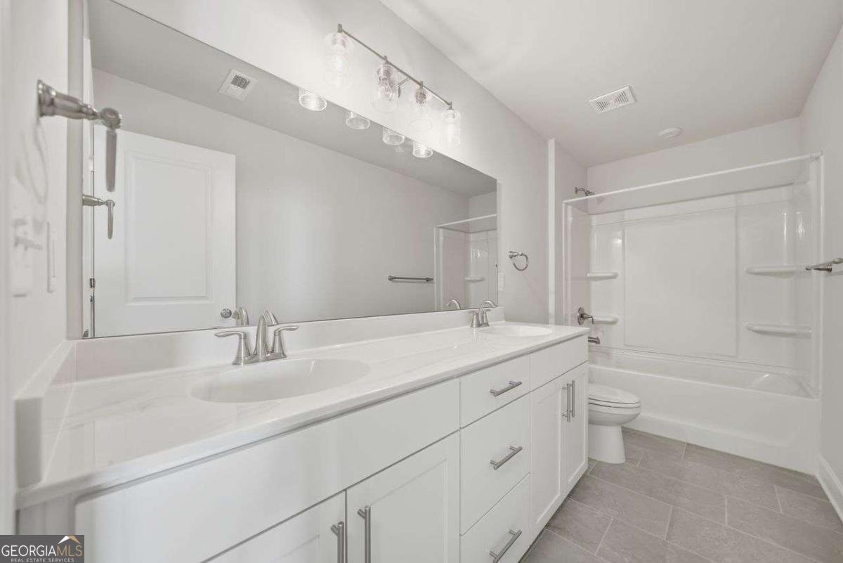6165 BENNETT Parkway Cumming - 28