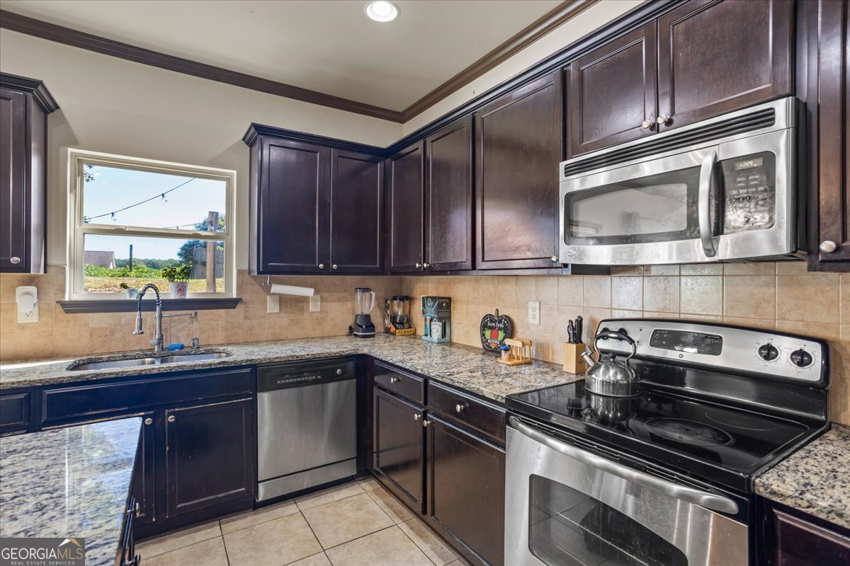 4165 Whitfield Oak Way Auburn - 6