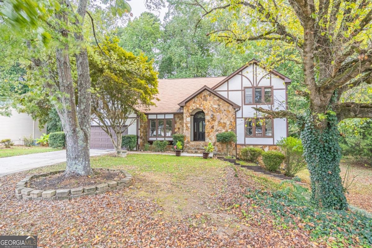 3142 Brooks Drive Snellville - 1