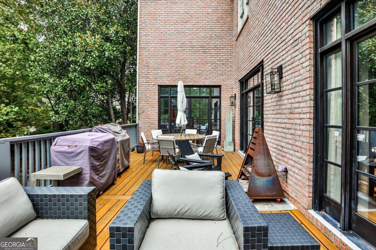 2696 Ellwood Drive Atlanta - 30