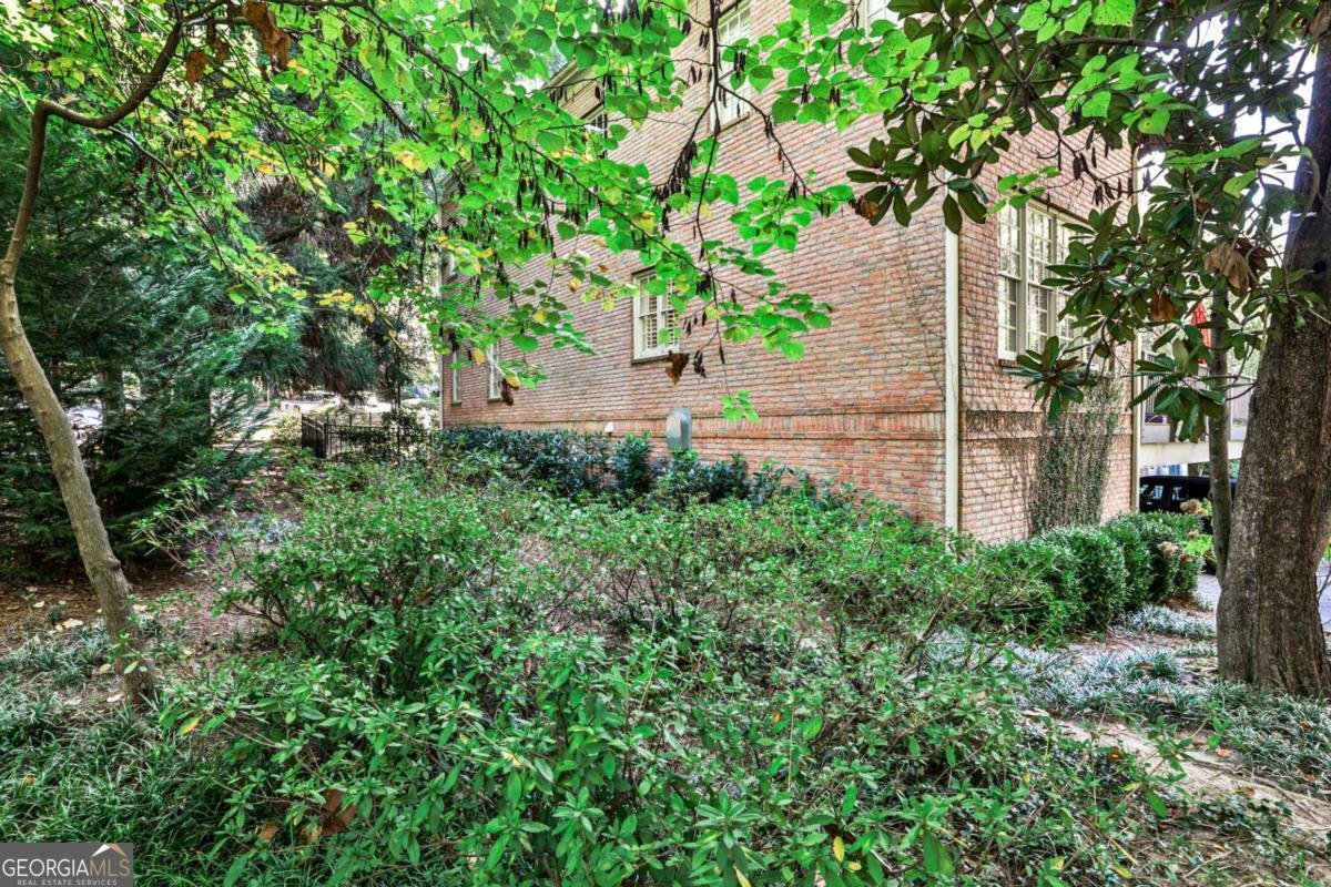 2696 Ellwood Drive Atlanta - 36