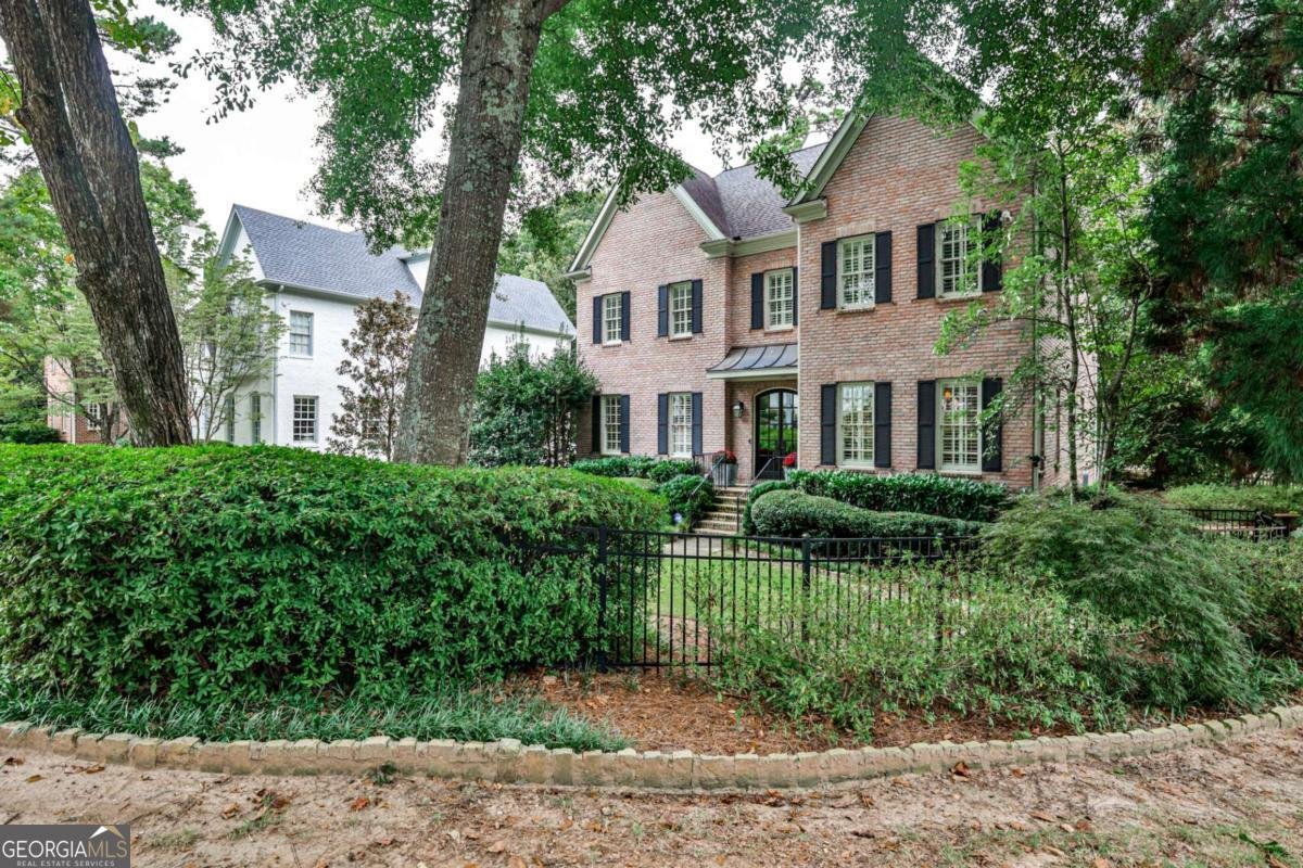 2696 Ellwood Drive Atlanta - 37