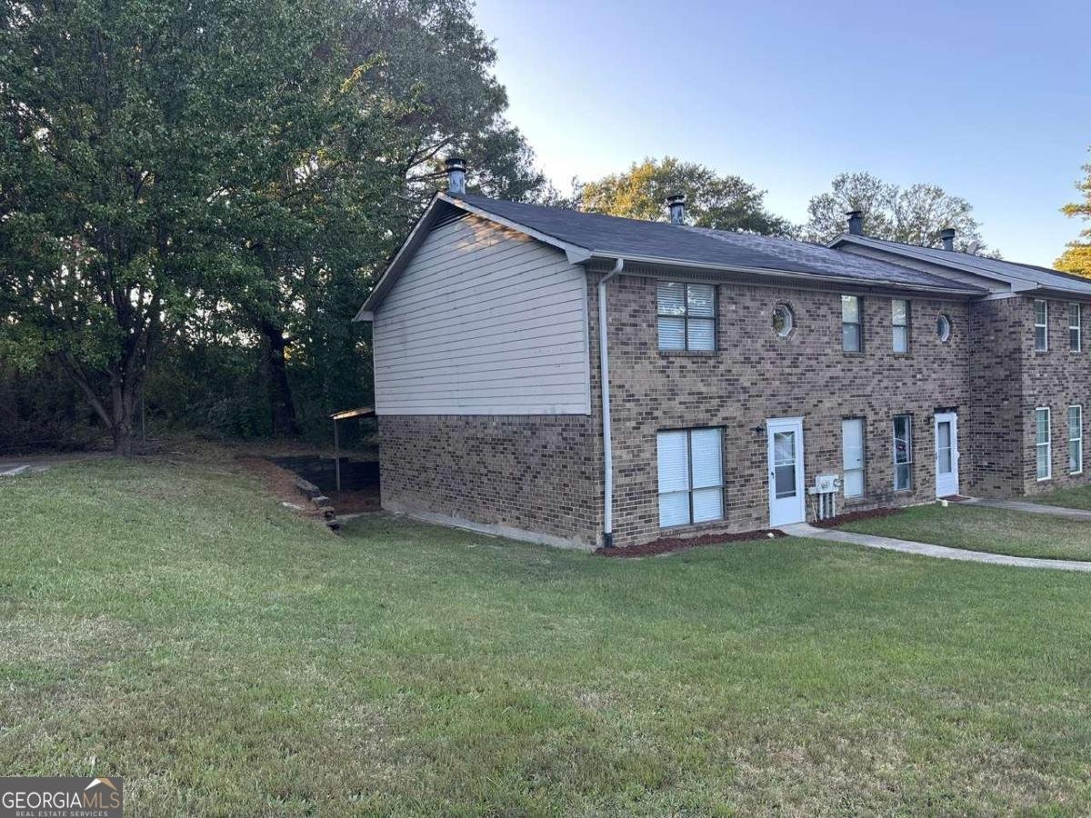 1272 Lakeview Drive Conyers - 28