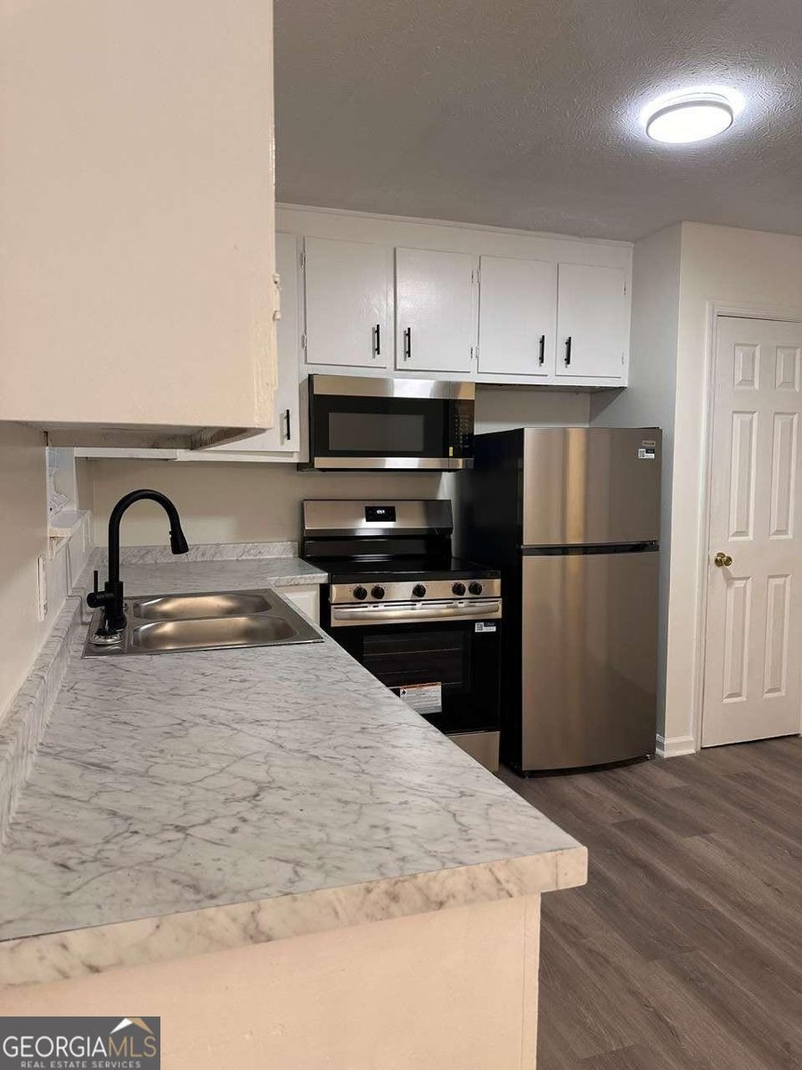 1272 Lakeview Drive Conyers - 7