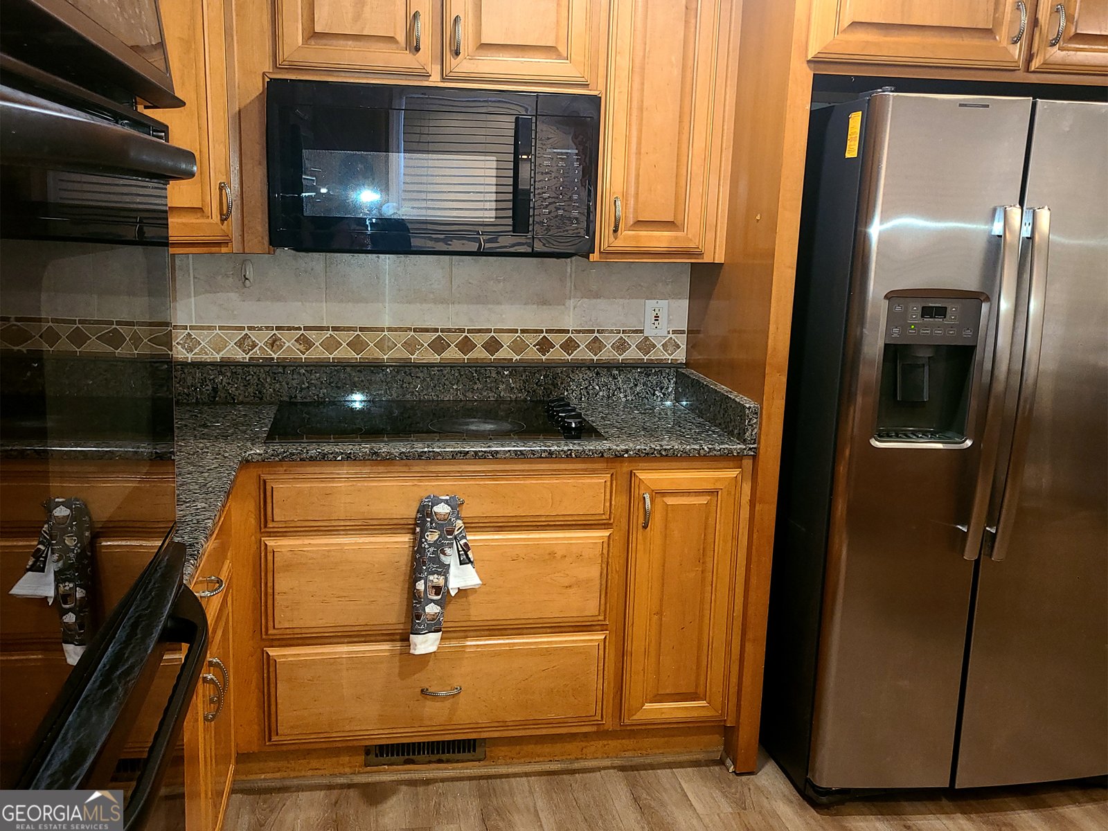 30 Hickory Drive Stockbridge - 21