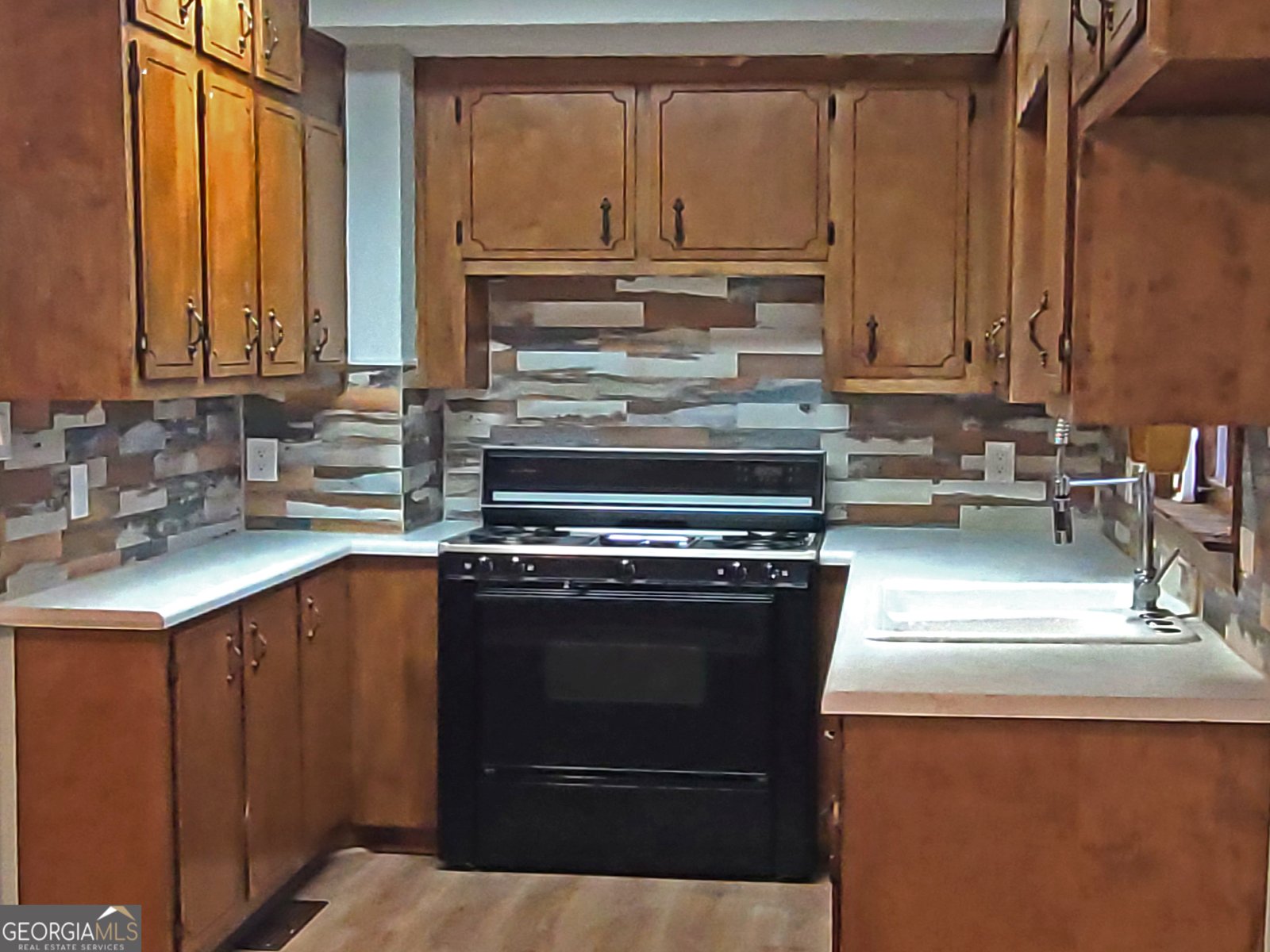 30 Hickory Drive Stockbridge - 27