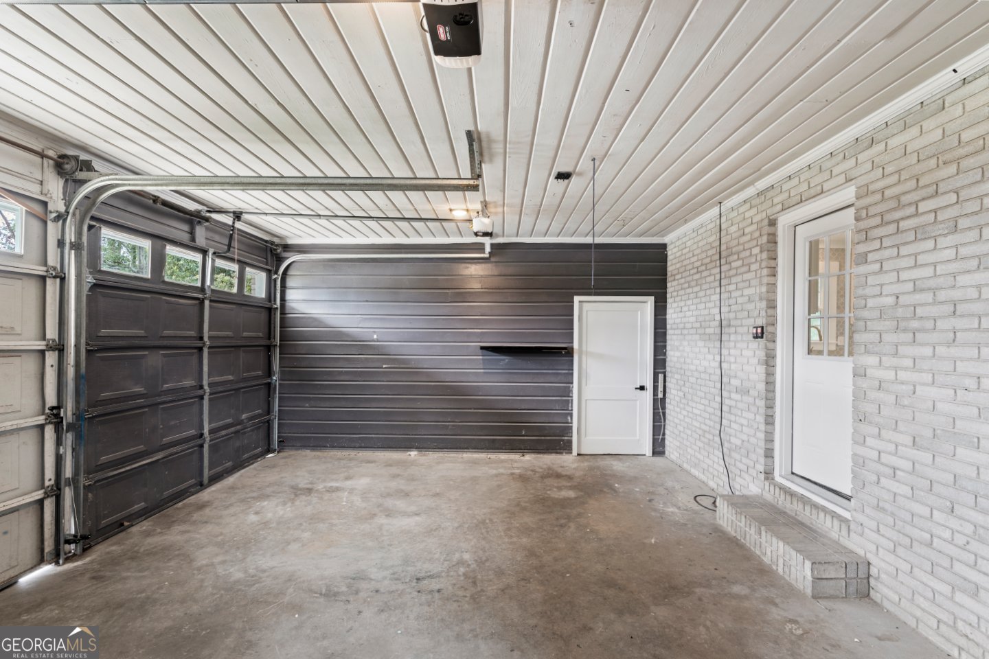 2106 Jerry Jones Drive Valdosta - 31