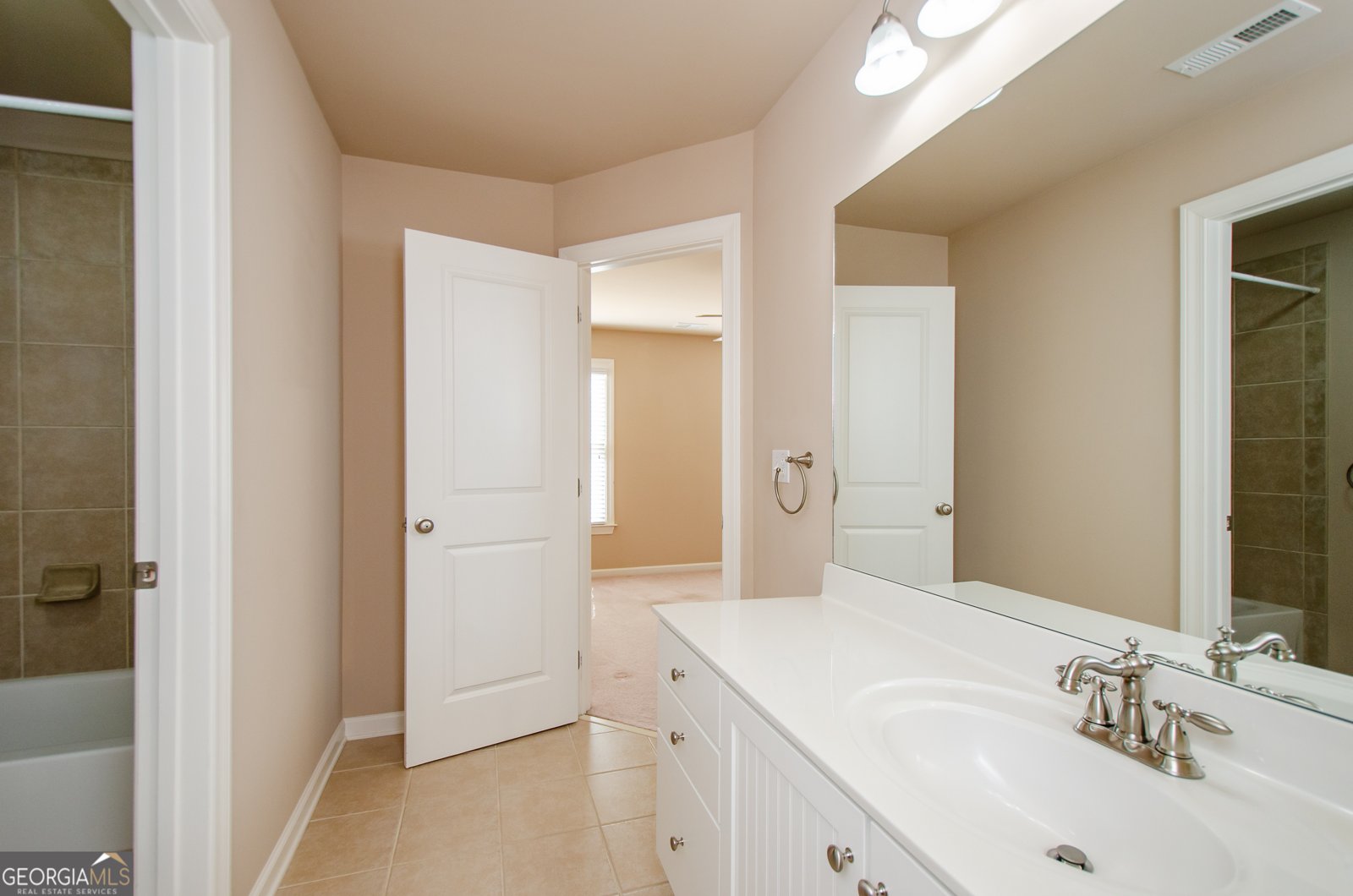 6655 Wesley Trail Hollow Cumming - 27