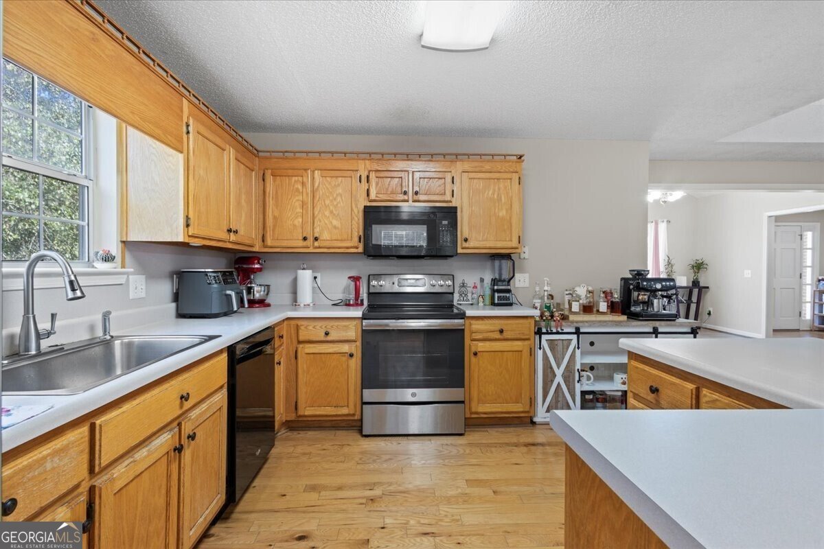 2071 Oakcreek Drive Lithia Springs - 16