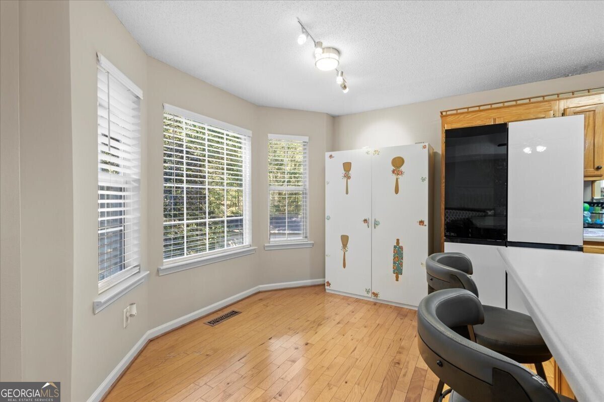 2071 Oakcreek Drive Lithia Springs - 19