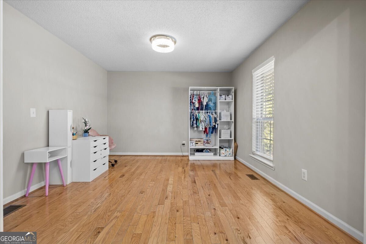 2071 Oakcreek Drive Lithia Springs - 8